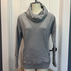 Lululemon Rest‎ Day Women's Gray Cowl Neck Pullover Athletic Sweatshirt Size 6